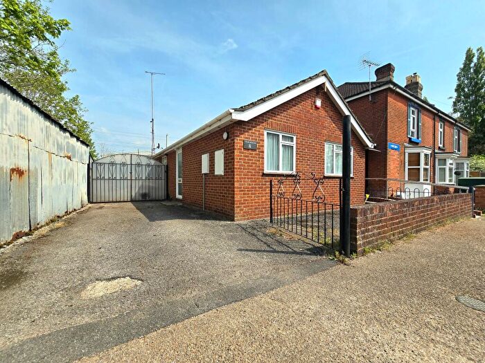 2 Bedroom Detached Bungalow To Rent In Station Road South, Totton, SO40