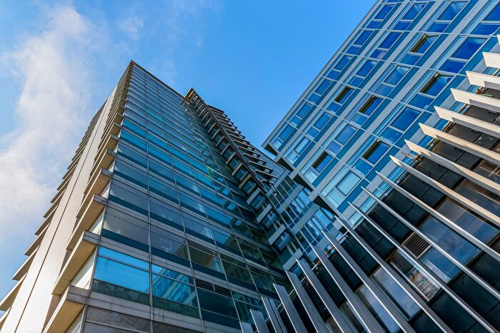 1 Bedroom Flat To Rent In Tolworth Tower, Ewell Road, Surbiton, KT6