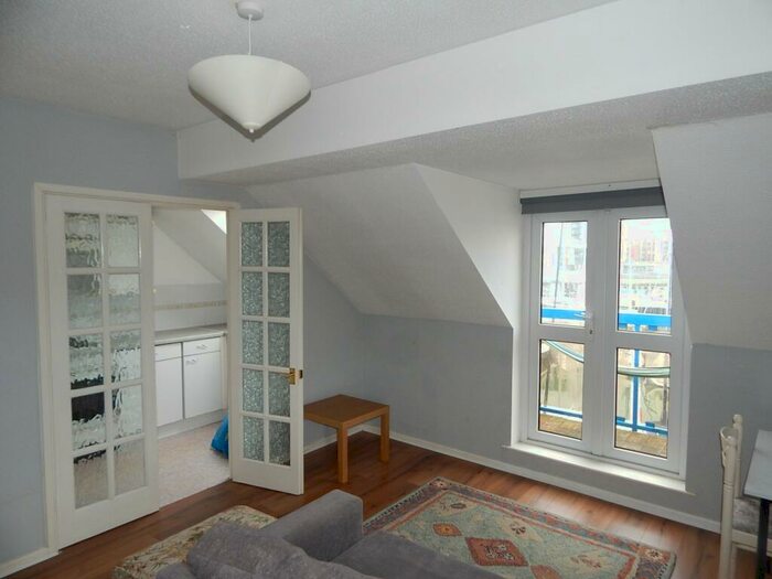 2 Bedroom Apartment To Rent In Atlantic Close, Ocean Village, Southampton, SO14