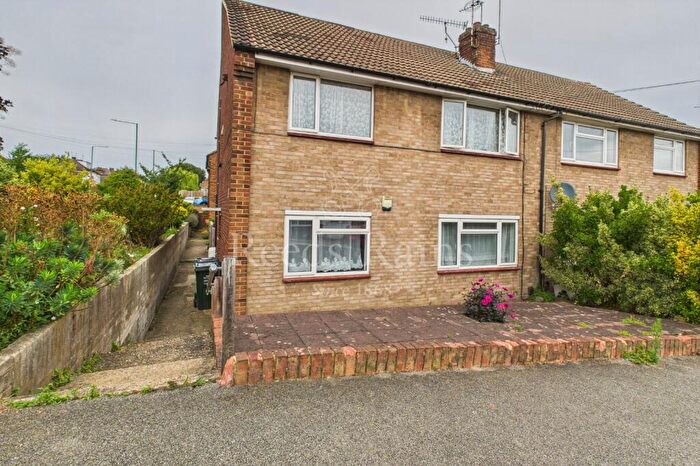 2 Bedroom Apartment To Rent In Dudsbury Road, Dartford, DA1