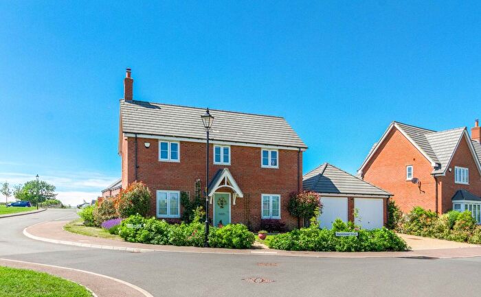 3 Bedroom Detached House For Sale In Hazelmead Drive, Sherington, MK16