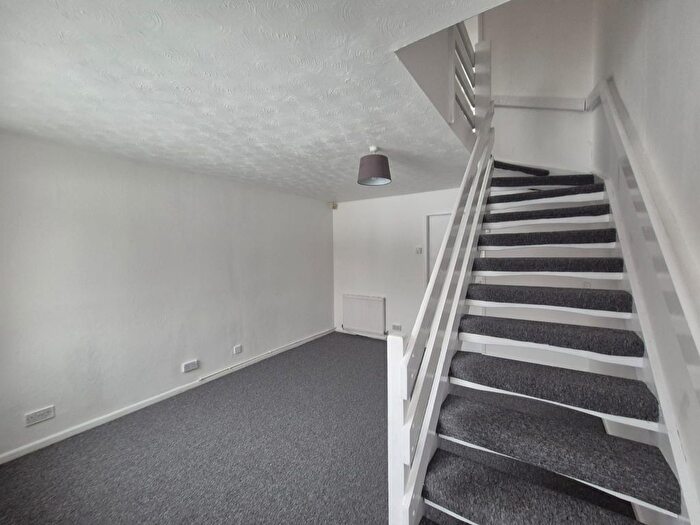 2 Bedroom Semi-detached House To Rent In Thornbush Way, Rochdale, OL16