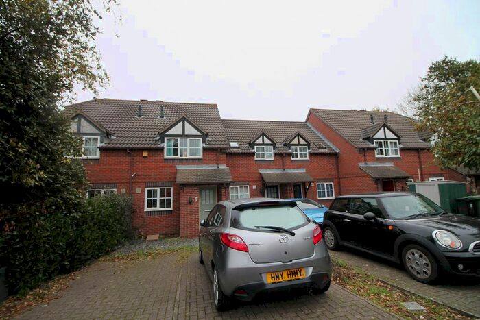 2 Bedroom Property To Rent In Ferndene, Bradley Stoke, Bristol, BS32