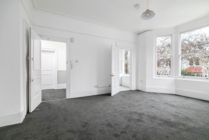 1 Bedroom Studio To Rent In Woodchurch Road, London, NW6