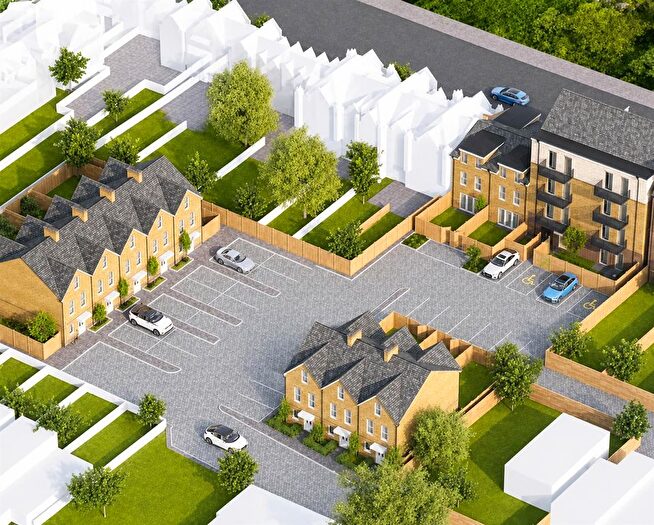 3 Bedroom End Of Terrace House For Sale In Empire Gardens, Farnborough, GU14