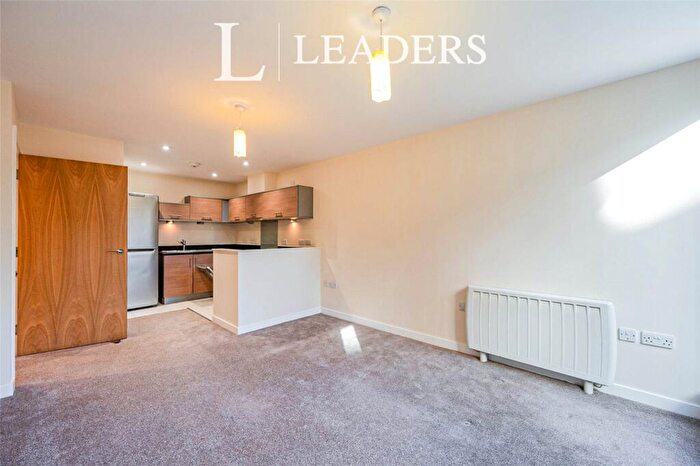 1 Bedroom Apartment For Sale In Brunswick House, Portsmouth, Hampshire, PO1