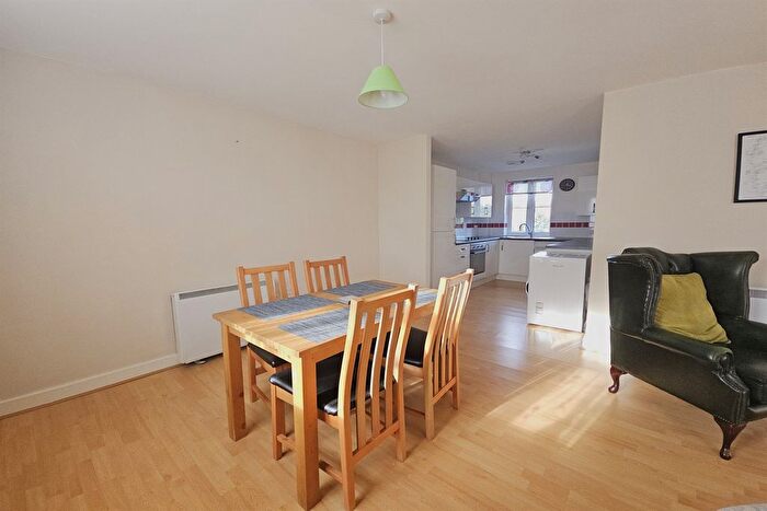 1 Bedroom Flat For Sale In Holden Close, Braintree, CM7