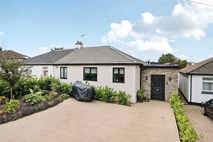 3 Bedroom Semi-Detached Bungalow For Sale In Oundle Avenue, Bushey, WD23