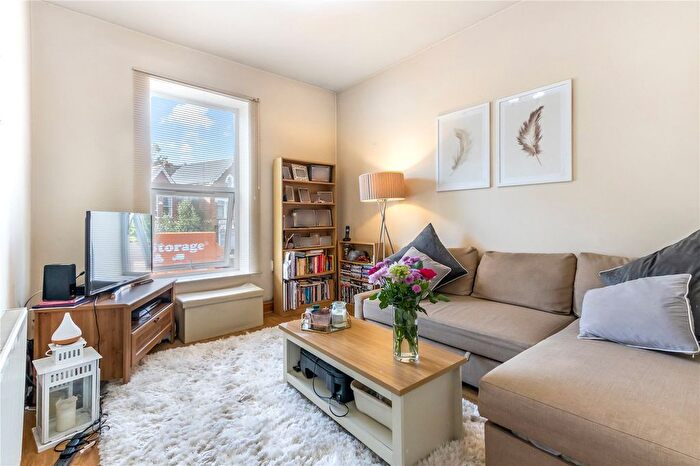 1 Bedroom Flat To Rent In Palace Gates Road, London, N22