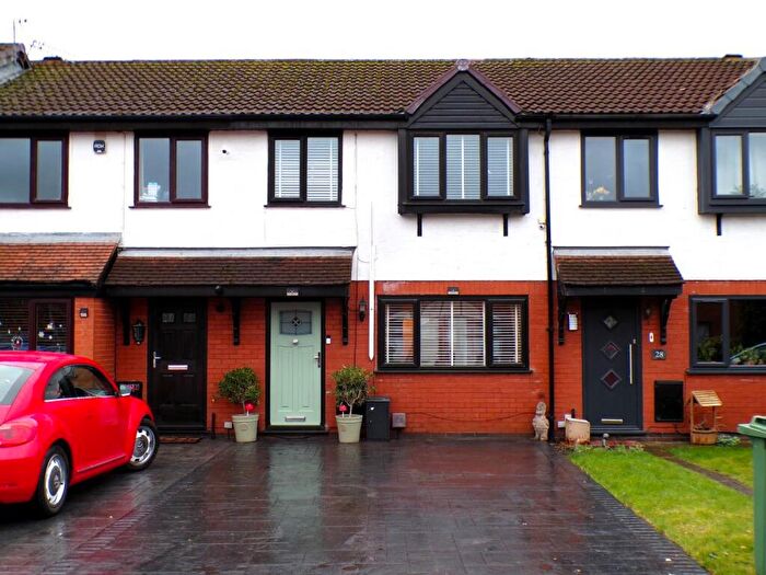 3 Bedroom Town House For Sale In Sycamore Grove, Failsworth, Manchester, M35