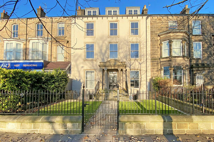1 Bedroom Apartment To Rent In York Place, Harrogate, HG1