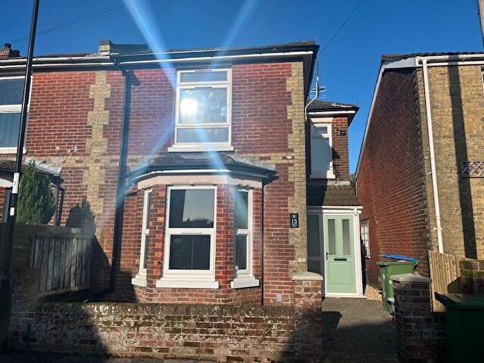 3 Bedroom House To Rent In Albany Road, Southampton, SO15
