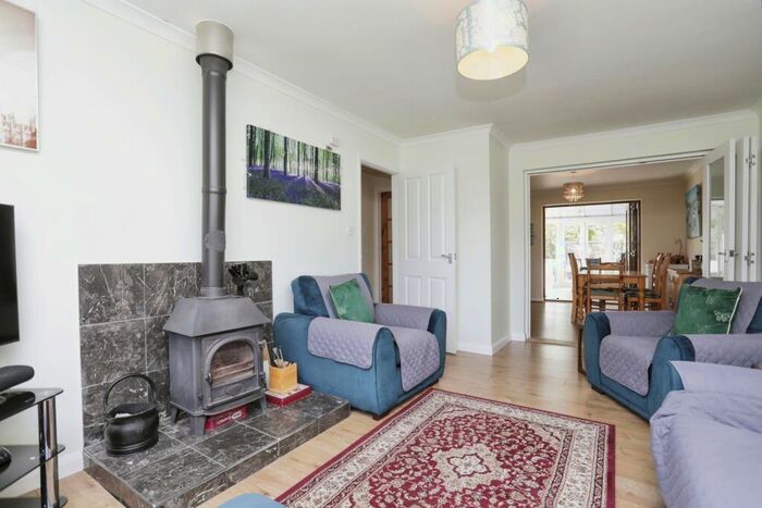 3 Bedroom Bungalow For Sale In Andrews Close, Debenham, Stowmarket, Suffolk, IP14