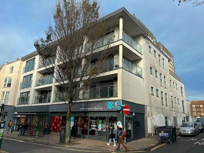 3 Bedroom Flat To Rent In St. James's Street, Brighton, BN2