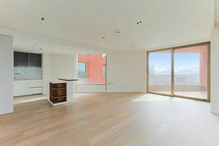 2 Bedroom Flat To Rent In Canal Reach, Kings Cross, London, N1C