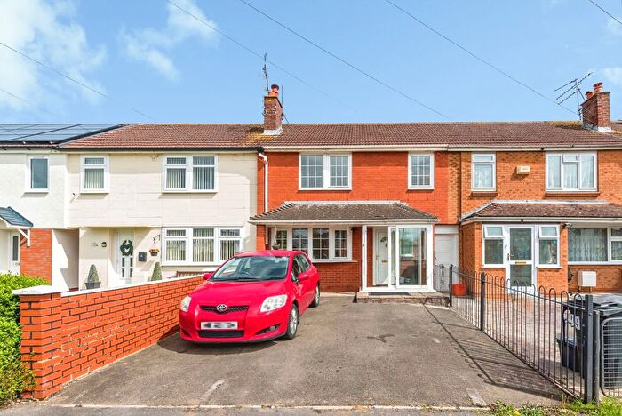 3 Bedroom Terraced House For Sale In Thornbridge Avenue, Swindon, Wiltshire, SN3