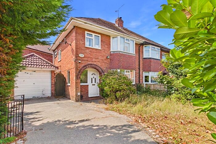 3 Bedroom Semi-Detached House For Sale In Broadway West, Chester, CH2