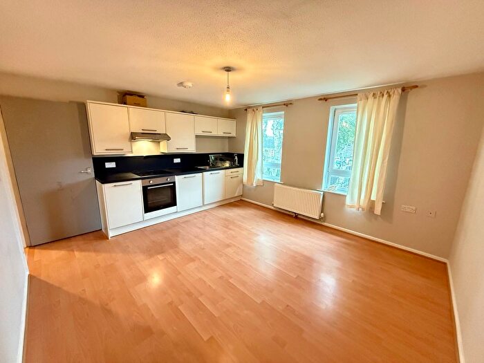 2 Bedroom Property To Rent In Moore Road, Nottingham, NG3