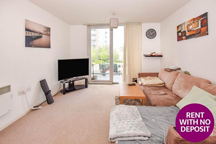 2 Bedroom Flat To Rent In Stillwater Drive, Sports City, Openshaw, Manchester, M11