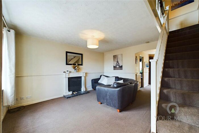 3 Bedroom Semi-Detached House For Sale In Yeoman Meadow, Northampton, Northamptonshire, NN4