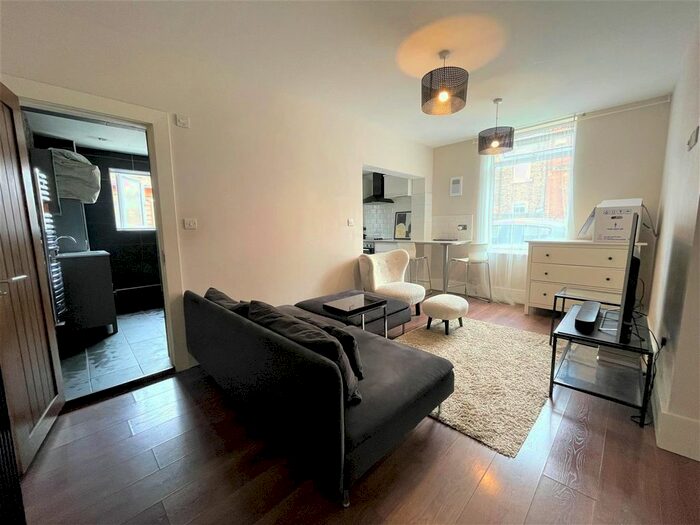 1 Bedroom Flat To Rent In Scarborough Terrace, York, YO30