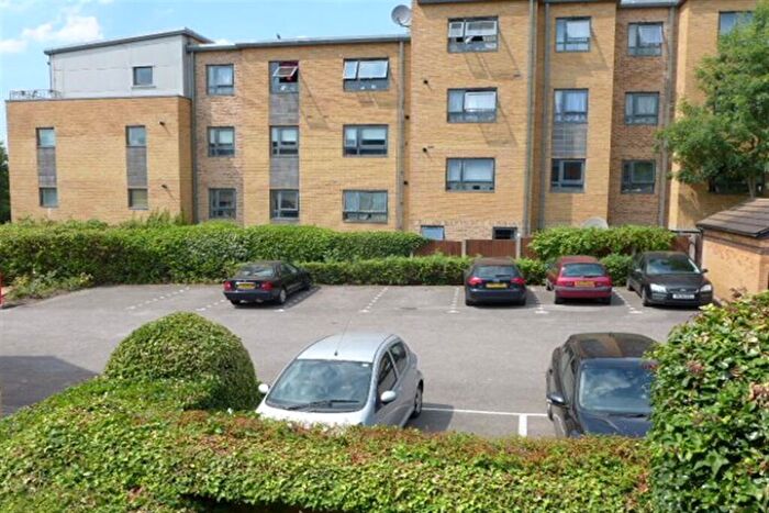 1 Bedroom Retirement Property To Rent In Homebush House, Kings Head Hill, Chingford, E4