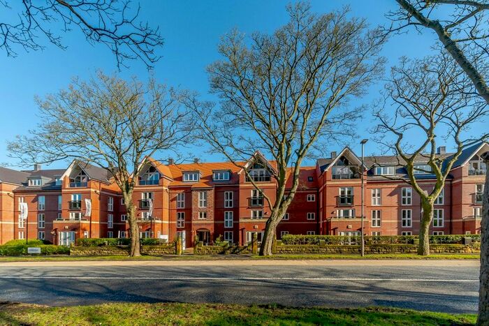 1 Bedroom Flat For Sale In Filey Road, Scarborough, YO11