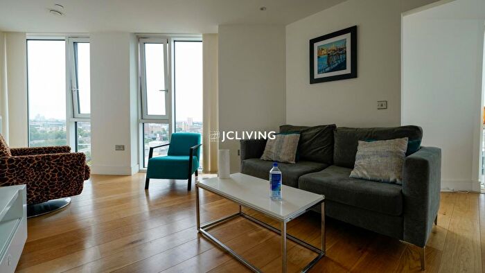 2 Bedroom Flat To Rent In High Street, London, E15