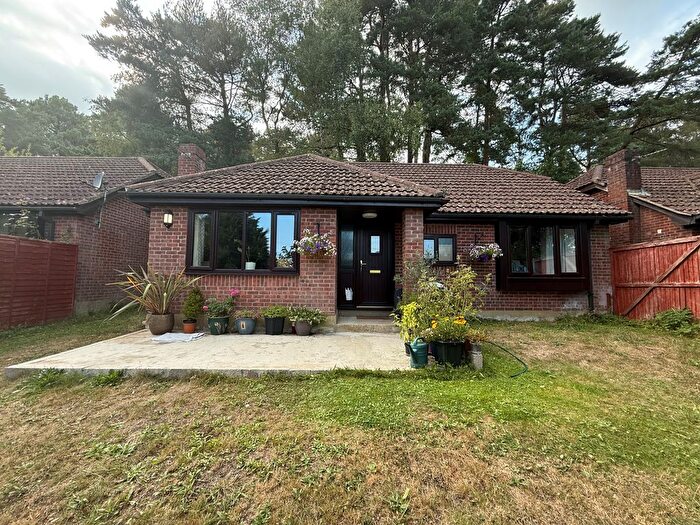 2 Bedroom Bungalow To Rent In Hurn Road, Ringwood, BH24