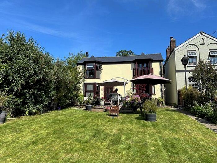 4 Bedroom Detached House For Sale In Tramway Road, Near Soudley, GL14