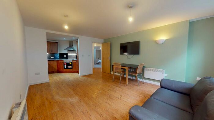 2 Bedroom Flat To Rent In The Grange, North Grange Mount, LS6