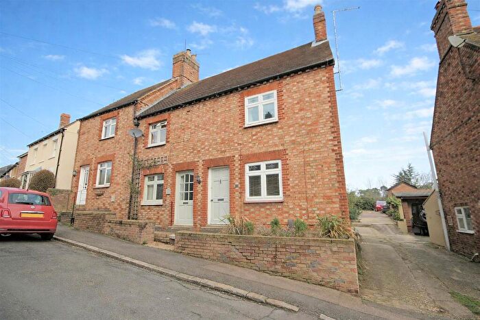 3 Bedroom End Of Terrace House For Sale In Ampthill, MK45