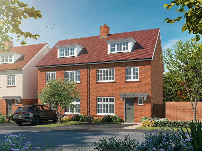 4 Bedroom Semi-Detached House For Sale In Hendricks Green Goffs Lane Goffs Oak Hertfordshire, EN7