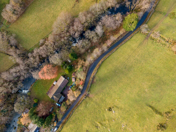 4 Bedroom Bungalow For Sale In Garnett Bridge, Kendal, LA8