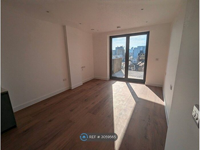 1 Bedroom Flat To Rent In O T O Tower, Ilford, IG3