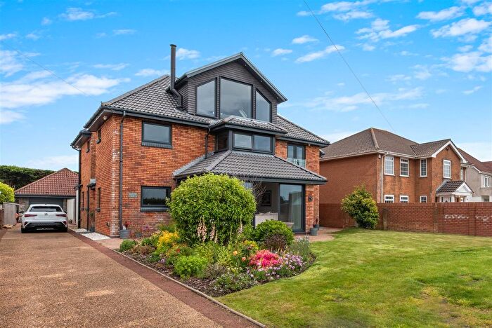5 Bedroom Detached House For Sale In West Road, Porthcawl, CF36