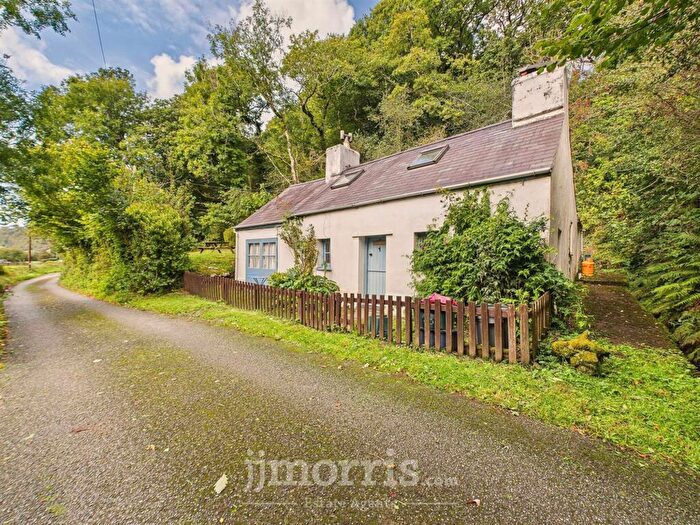 2 Bedroom Cottage For Sale In Pontfaen, Fishguard, SA65