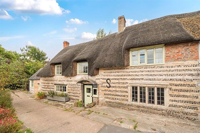 4 Bedroom End Of Terrace House For Sale In West Hill, Charminster, Dorchester, DT2