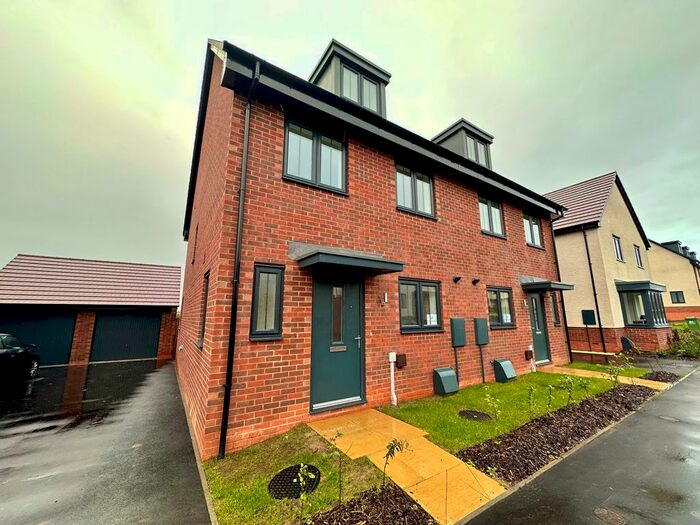 4 Bedroom Semi-Detached House To Rent In Robert Adam Road, Derby, DE22