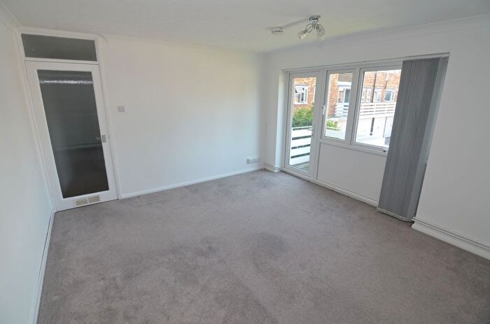 1 Bedroom Flat To Rent In Hatherley Crescent, Sidcup, DA14