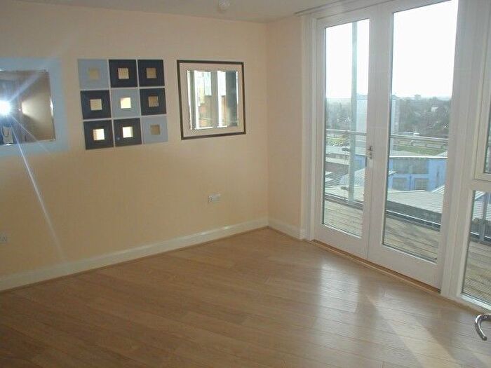 2 Bedroom Property To Rent In Wheeleys Lane, Birmingham, B15