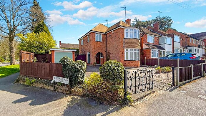 3 Bedroom Detached House For Sale In Wychall Park Grove, Kings Norton, Birmingham, B38