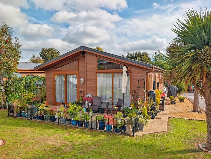2 Bedroom Chalet For Sale In Woodlands View, Sling, Coleford, GL16
