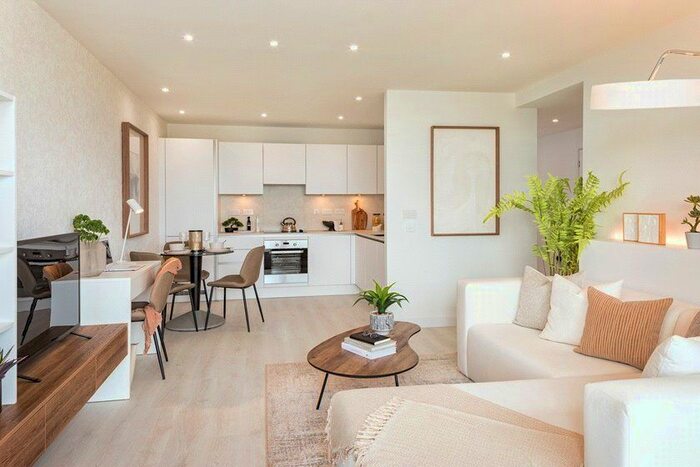 1 Bedroom Flat To Rent In Barrett House, Prince Regent Rd, Hounslow, TW3