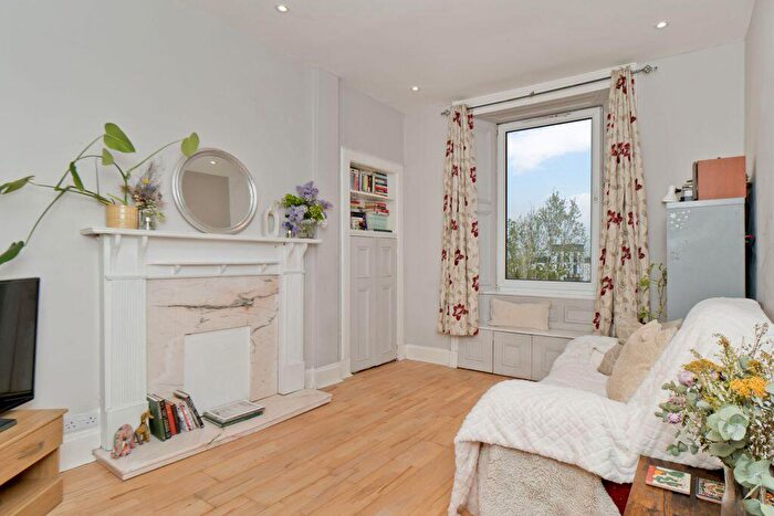 1 Bedroom Flat For Sale In / Hawthornvale, Newhaven, Edinburgh, EH6