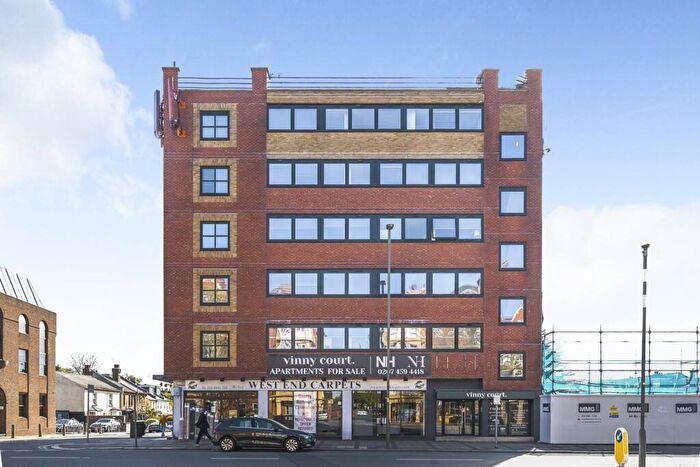 1 Bedroom Flat To Rent In High Road, North Finchley, London, N12