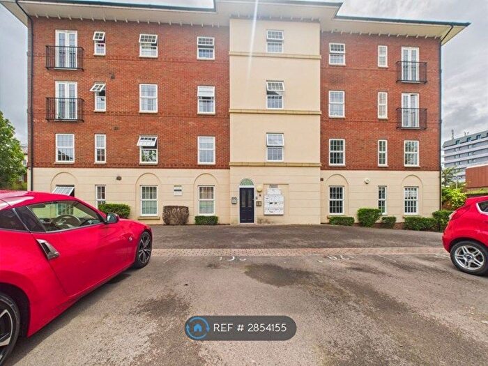 2 Bedroom Flat To Rent In Pillowell Drive, Gloucester, GL1