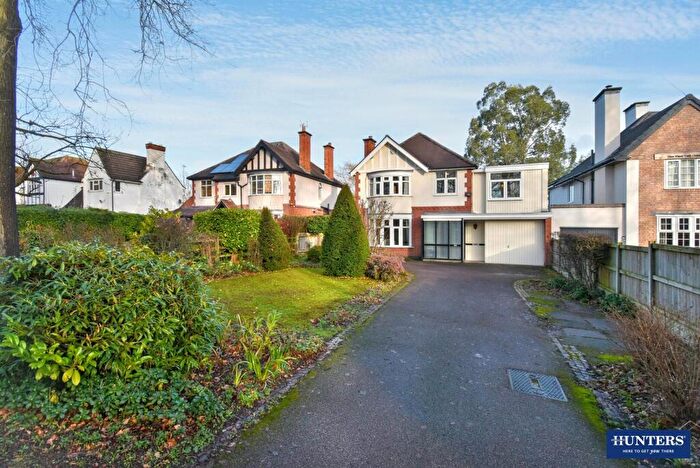 4 Bedroom Detached House For Sale In Saffron Road, South Wigston, Leicestershire, LE18