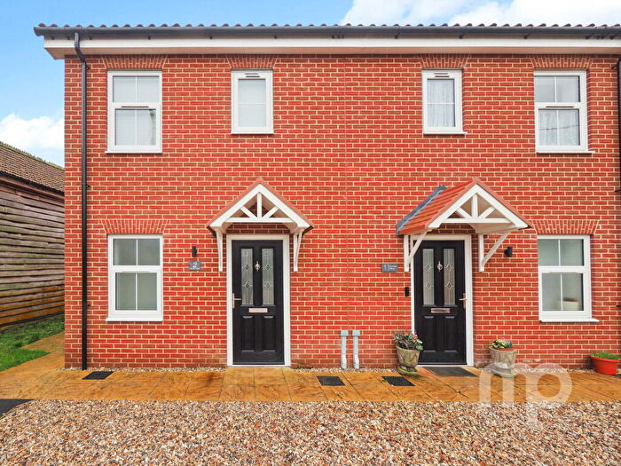 2 Bedroom Semi-Detached House For Sale In Garden Villas Station Road, Spooner Row, Wymondham, NR18