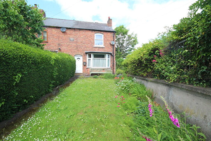 3 Bedroom Semi-Detached House For Sale In Brook Cottages, Aston Hill, CH5